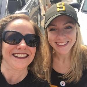 Meet your Posher, Danielle